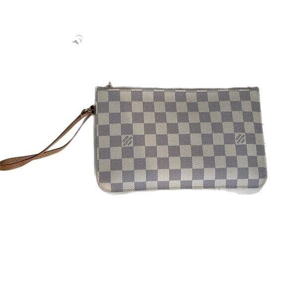 Louis Vuitton Pochette Damier Azur MM Wrist Strap Wristlet - Picture 3 of 12